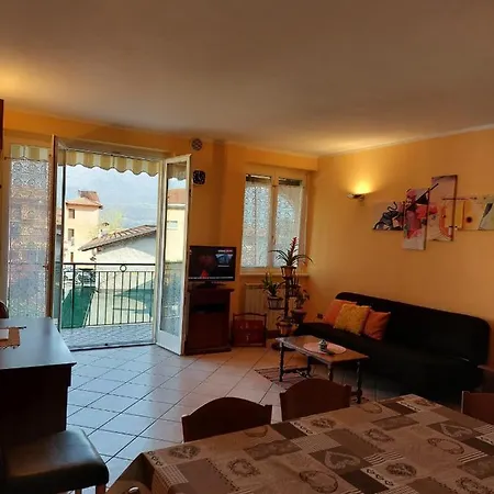 Casa Amarela Apartamento Gravedona